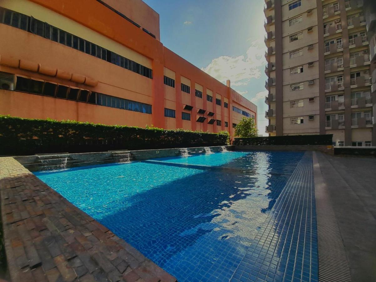 Laureano Di Trevi Tower Aparthotel Manila Exterior photo